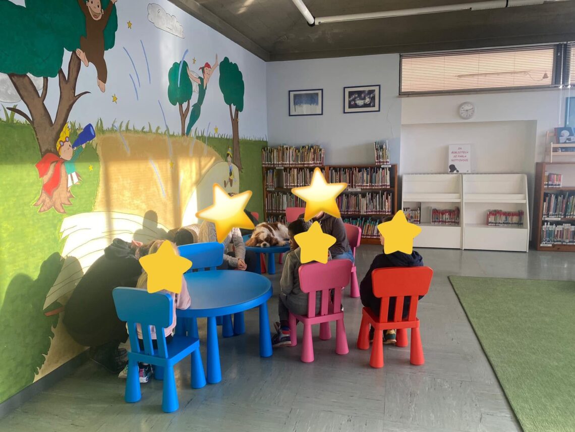Immagine che rappresenta i nuovi arredi omaggiati dall'Asccoazione a una Biblioteca comunale